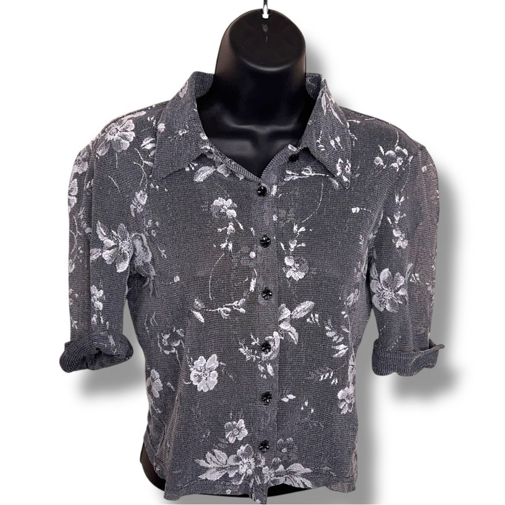 Vintage 90s Medium Eyeshadow Grey White Floral Stretch Top Button Up Half Sleeve